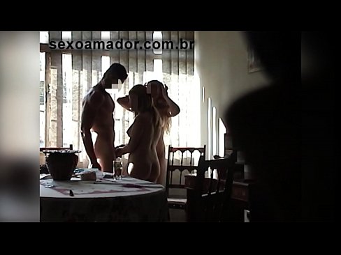 ❤️ Teman seks mengundang pria raksasa dan threesome bersamanya ❤️❌ porno indah di id.pornohdmega.ru ️❤